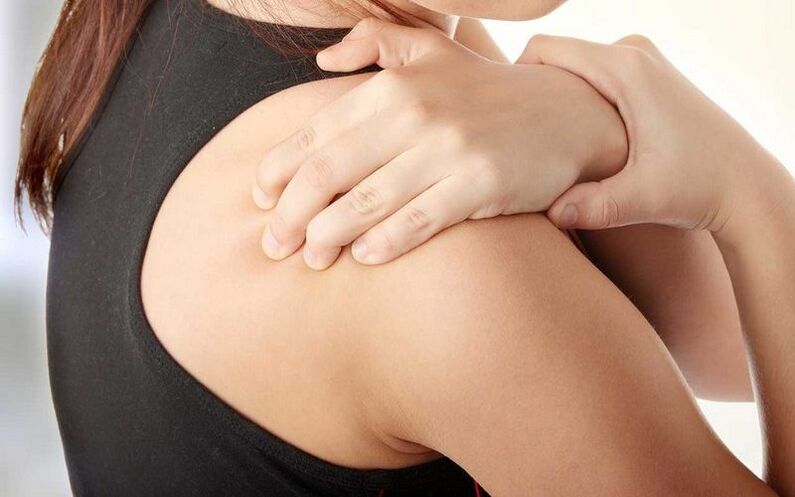 Back pain below shoulder blade